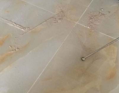 上杭瓷砖空鼓维修公司分享粘合剂选择不当在瓷砖铺贴过程中可能导致以下问题